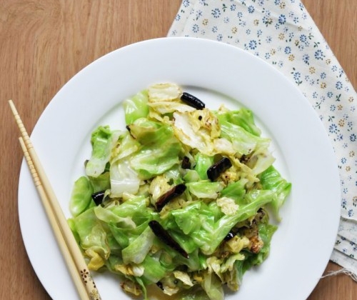 辣炒手撕包菜